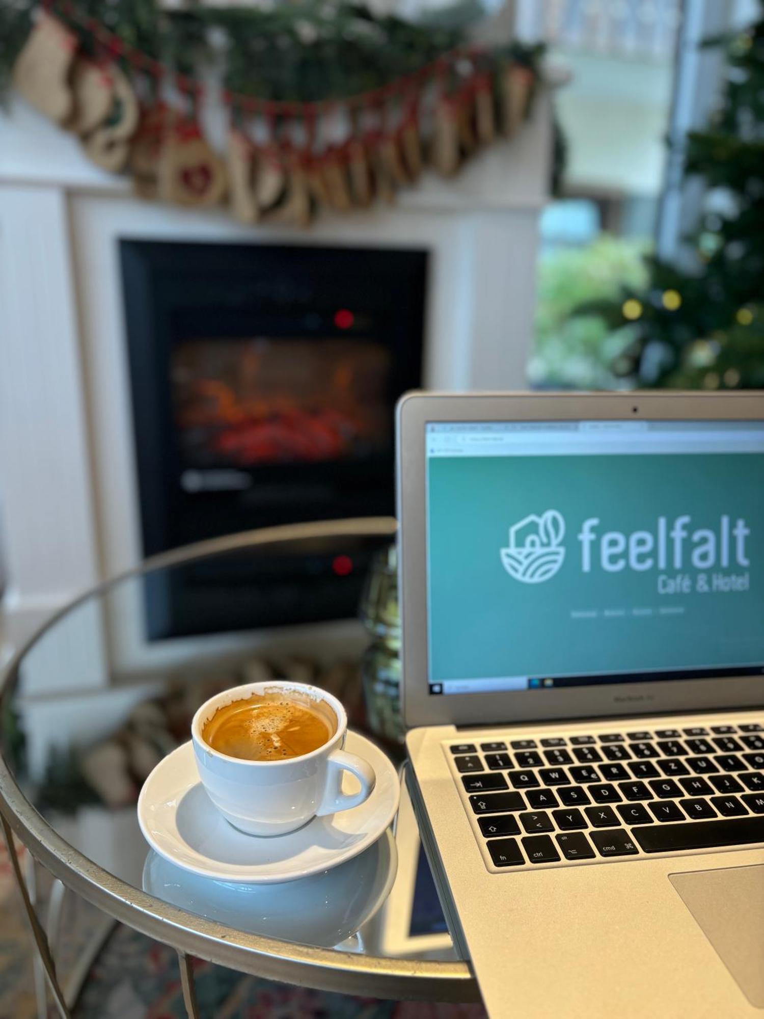 Feelfalt Cafe & Hotel バート・ベリンゲン エクステリア 写真